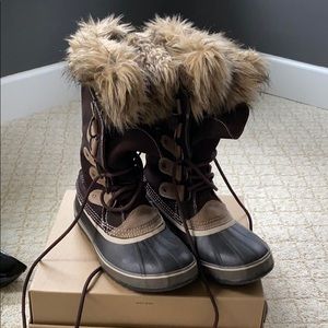 Sorel Fur Trim boots